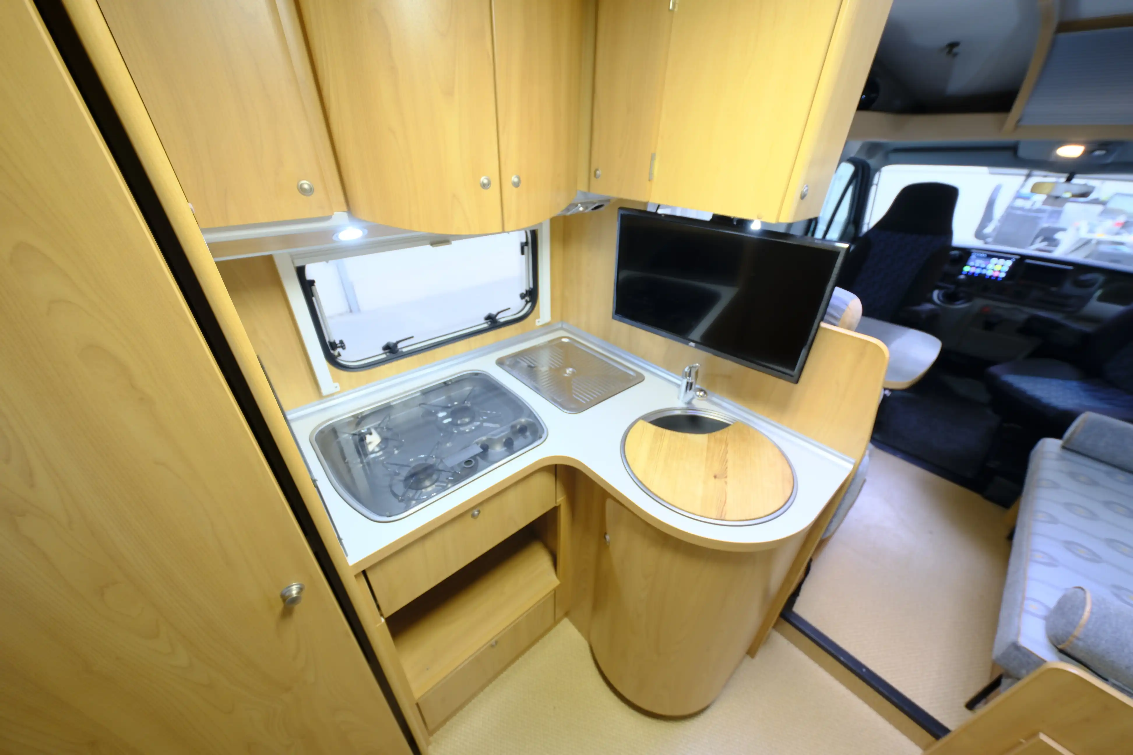 BUERSTNER Delfin T 680  - Ansicht 11